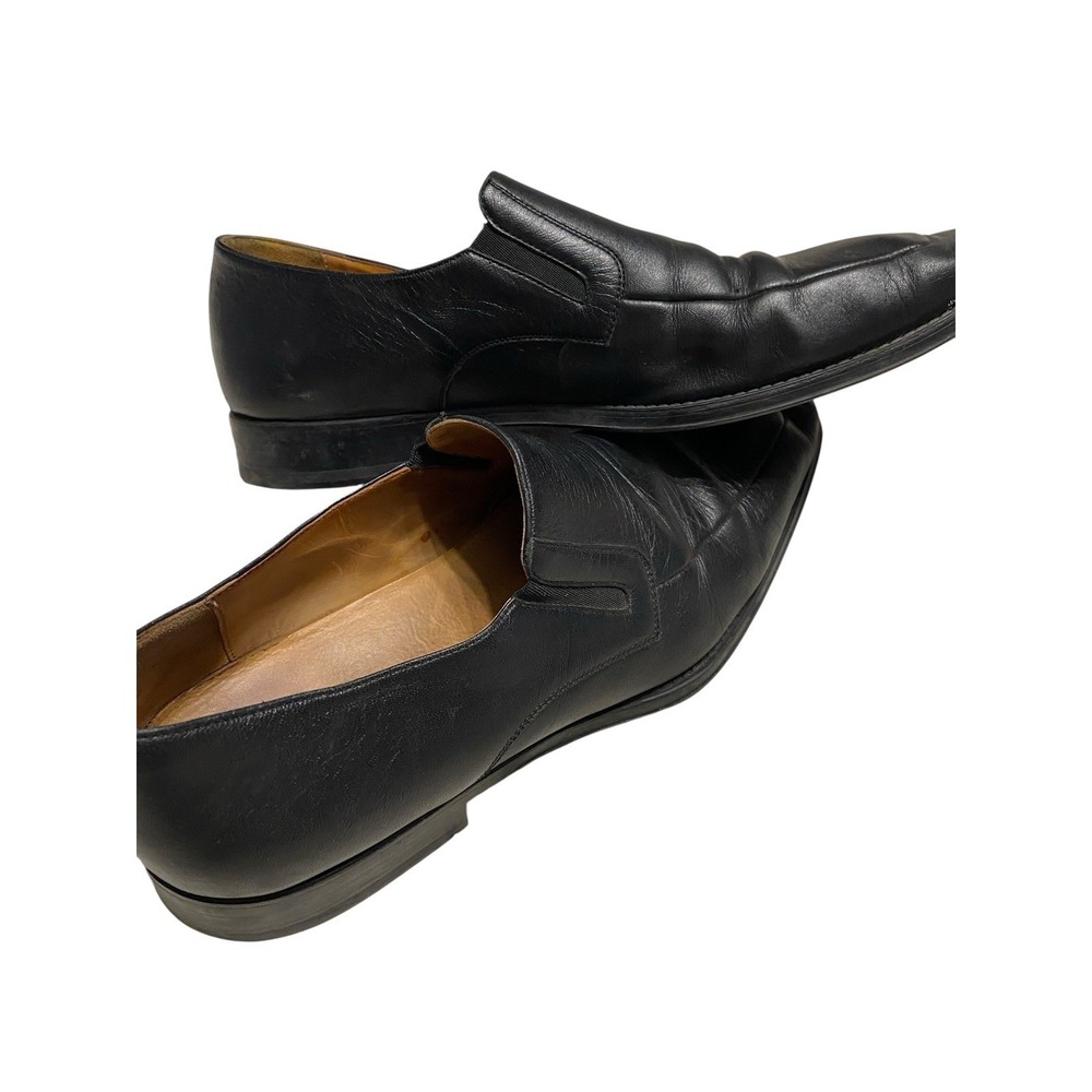 Magnanni Black Leather Slip-On Loafer Dress Shoes for Men Almond Toe